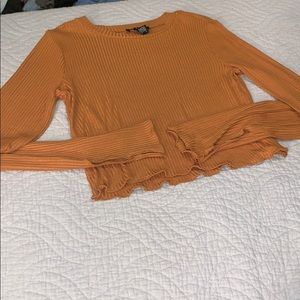 🧡Forever 21 orange crop top🍊
